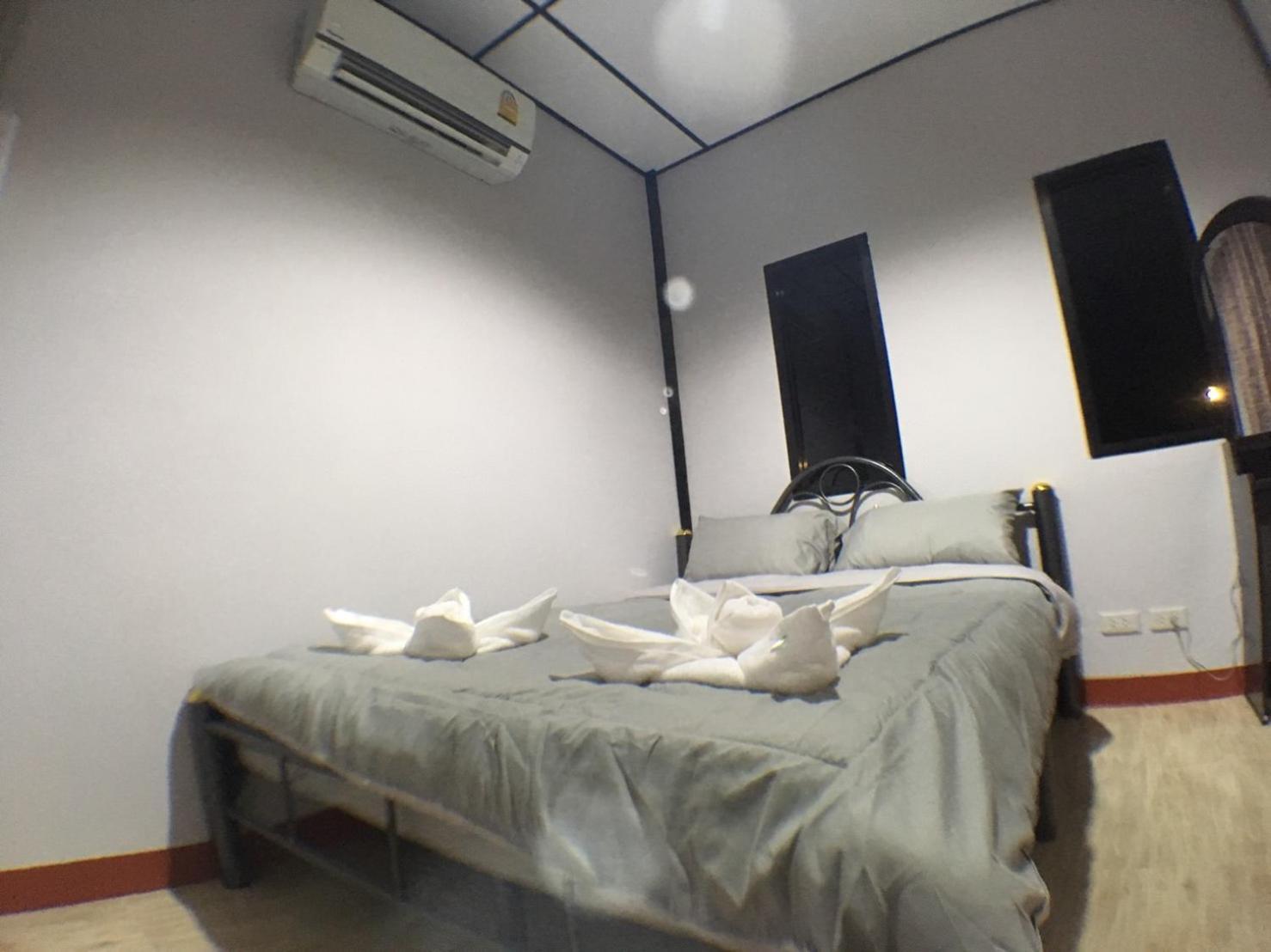 Rai Eingpu Hotel Banthakhun Kültér fotó