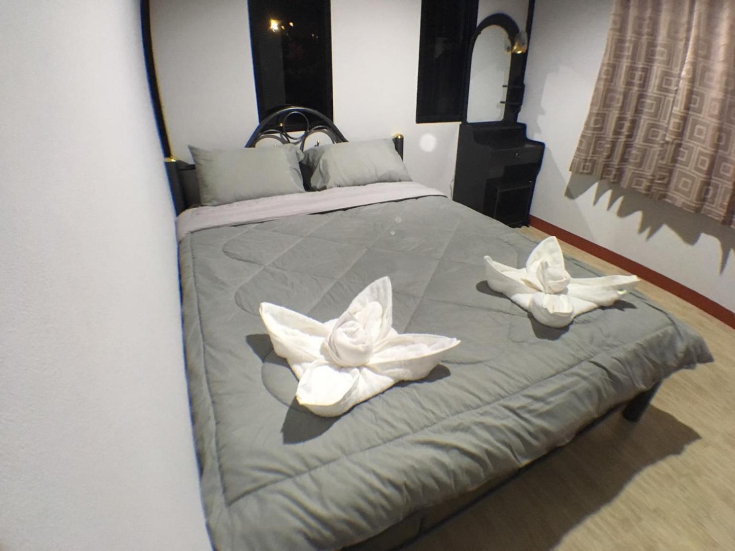 Rai Eingpu Hotel Banthakhun Kültér fotó